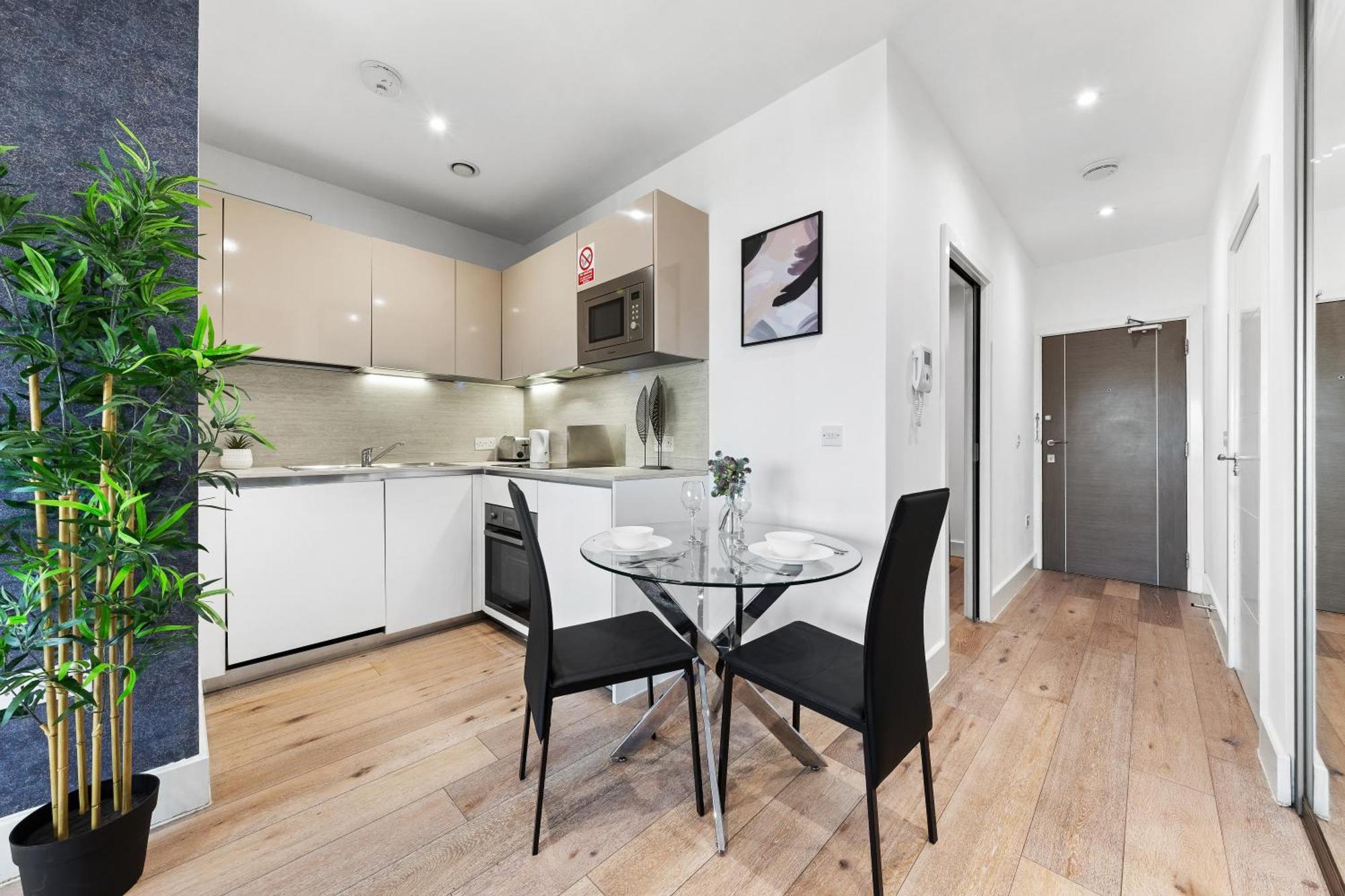 Modern One Bedroom Flat - Sleeps 5 -Near Heathrow - London Ub3 Екстер'єр фото